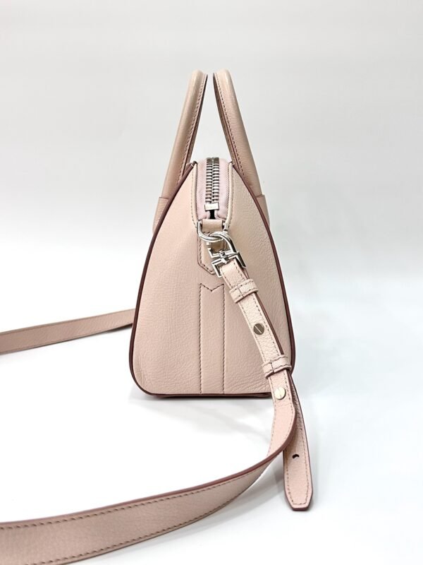 Givenchy Antigona Mini - Image 17