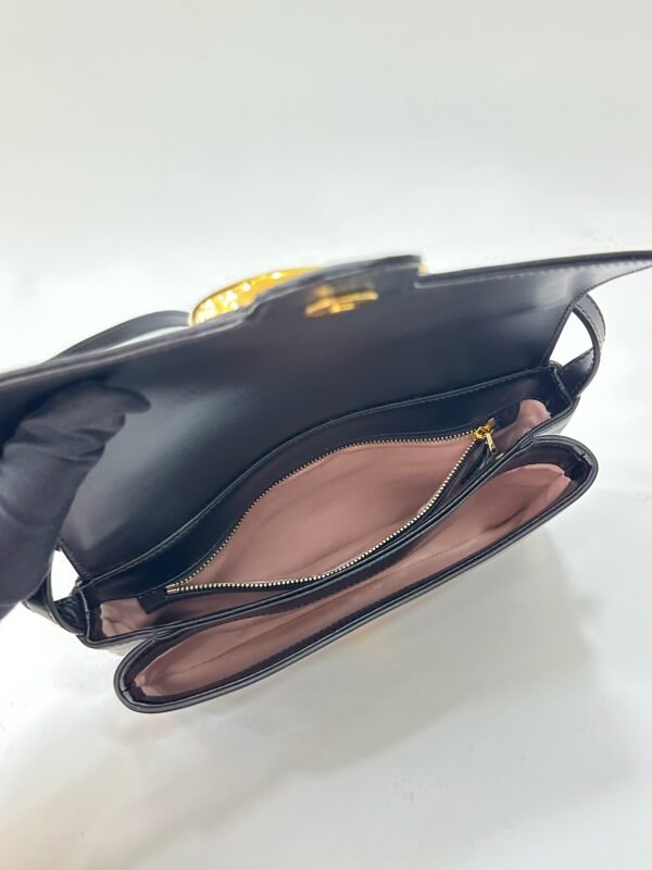 Gucci Arli Small Flap - Image 4