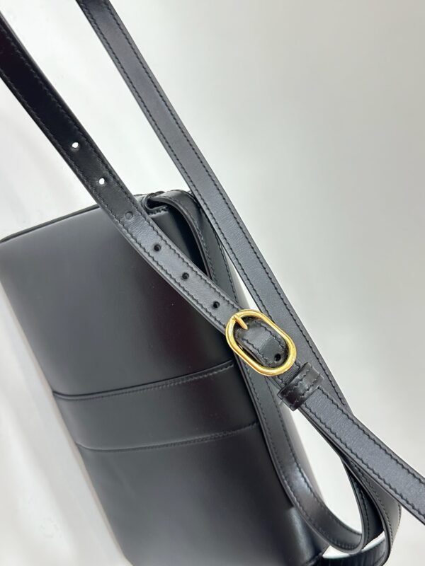 Gucci Arli Small Flap - Image 17