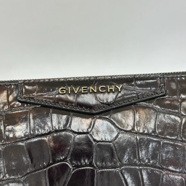 Givenchy	Clutch Croc Embossed Leather - Image 12