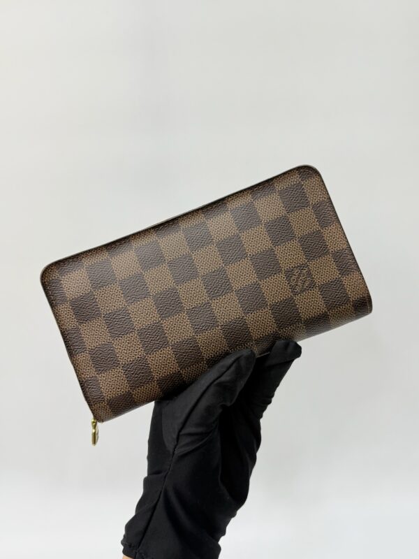 Louis Vuitton Long Zippy Wallet - Image 3