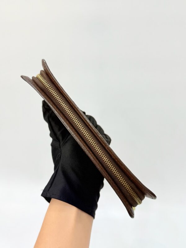 Louis Vuitton Long Zippy Wallet - Image 8