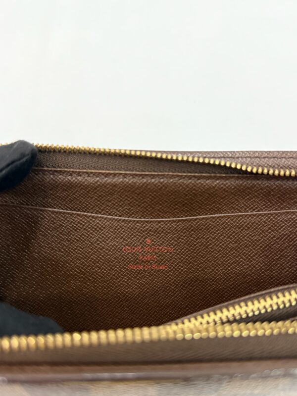 Louis Vuitton Long Zippy Wallet - Image 10