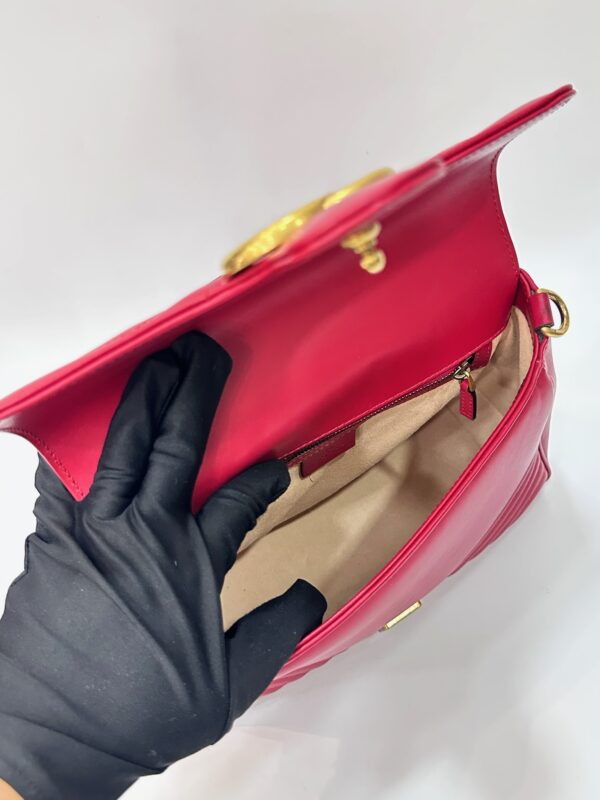 Gucci Marmont Top Handle Medium - Image 2