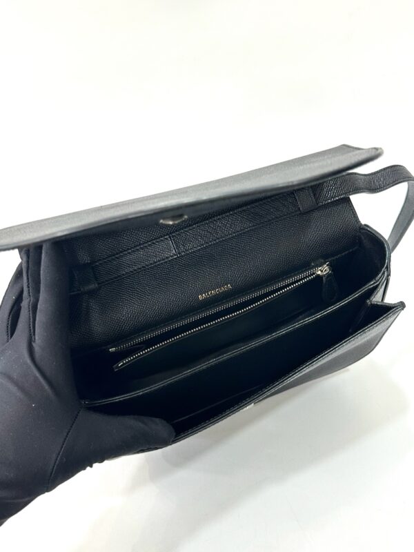 Balenciaga Small Ville - Image 5
