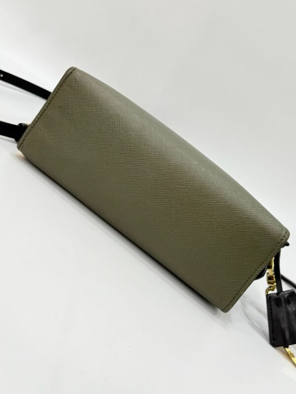 Prada Saffiano Esplanade Bicolor - Image 18