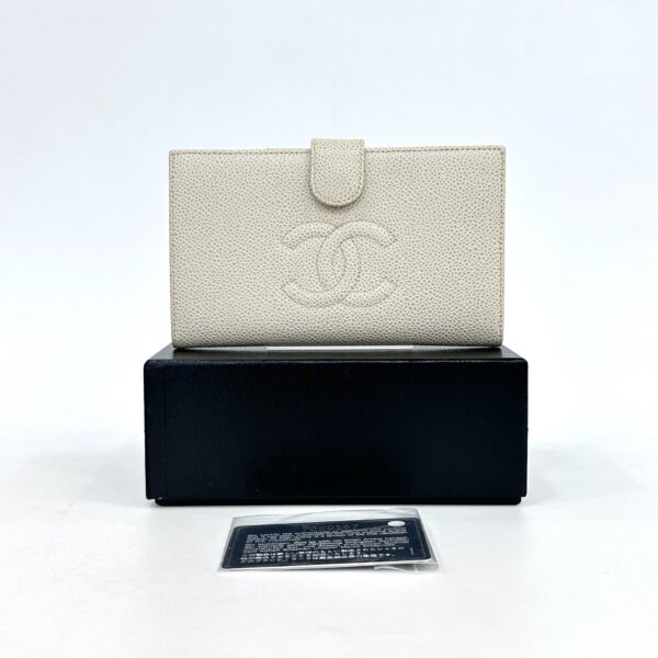 Chanel Caviar Wallet - Image 2
